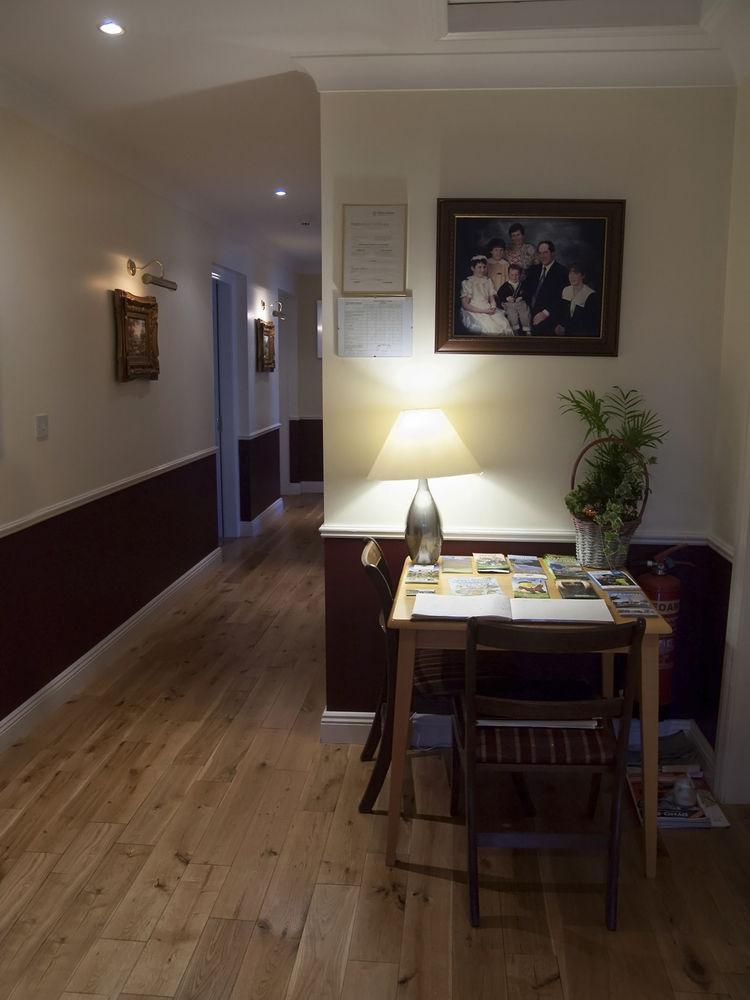 Hillview Self Catering Apartment Lusk ภายนอก รูปภาพ