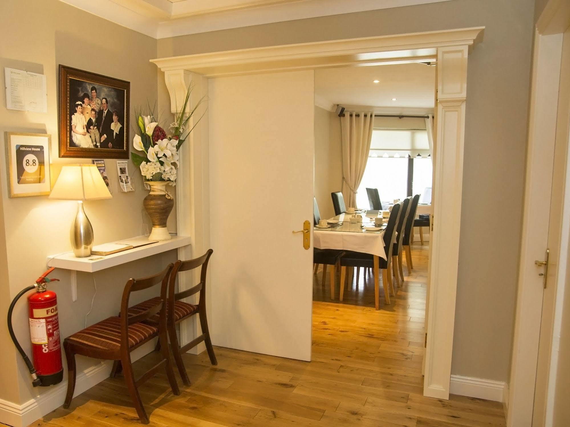 Hillview Self Catering Apartment Lusk ภายนอก รูปภาพ