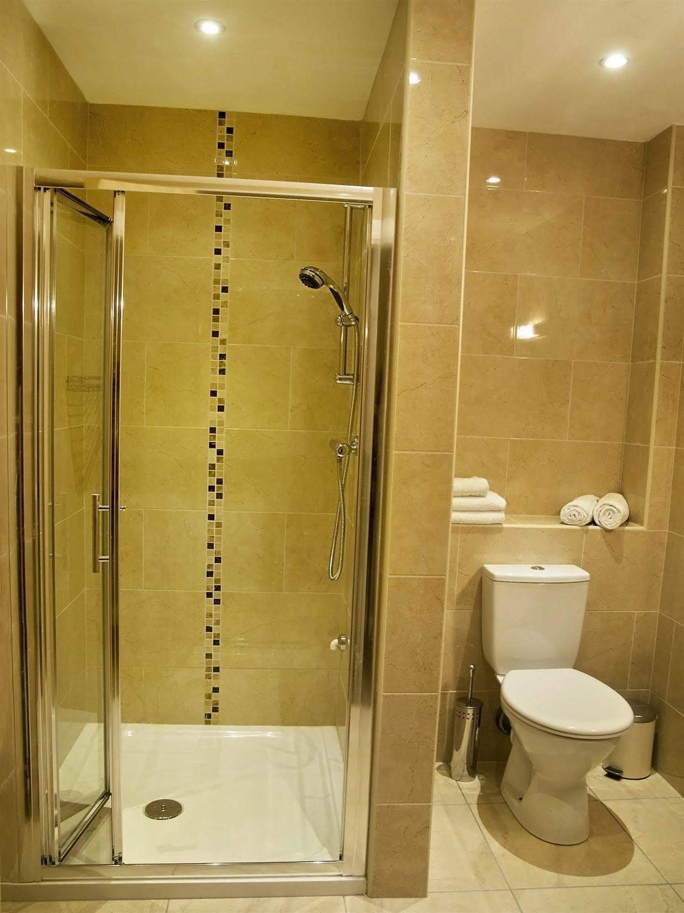 Hillview Self Catering Apartment Lusk ภายนอก รูปภาพ