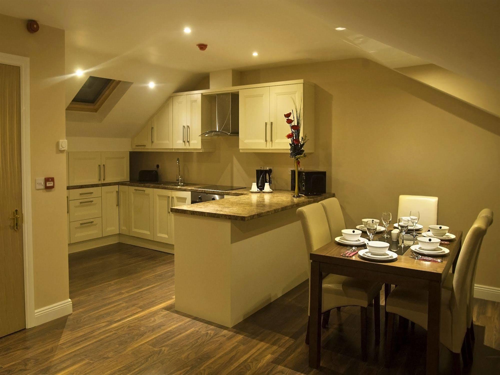 Hillview Self Catering Apartment Lusk ภายนอก รูปภาพ